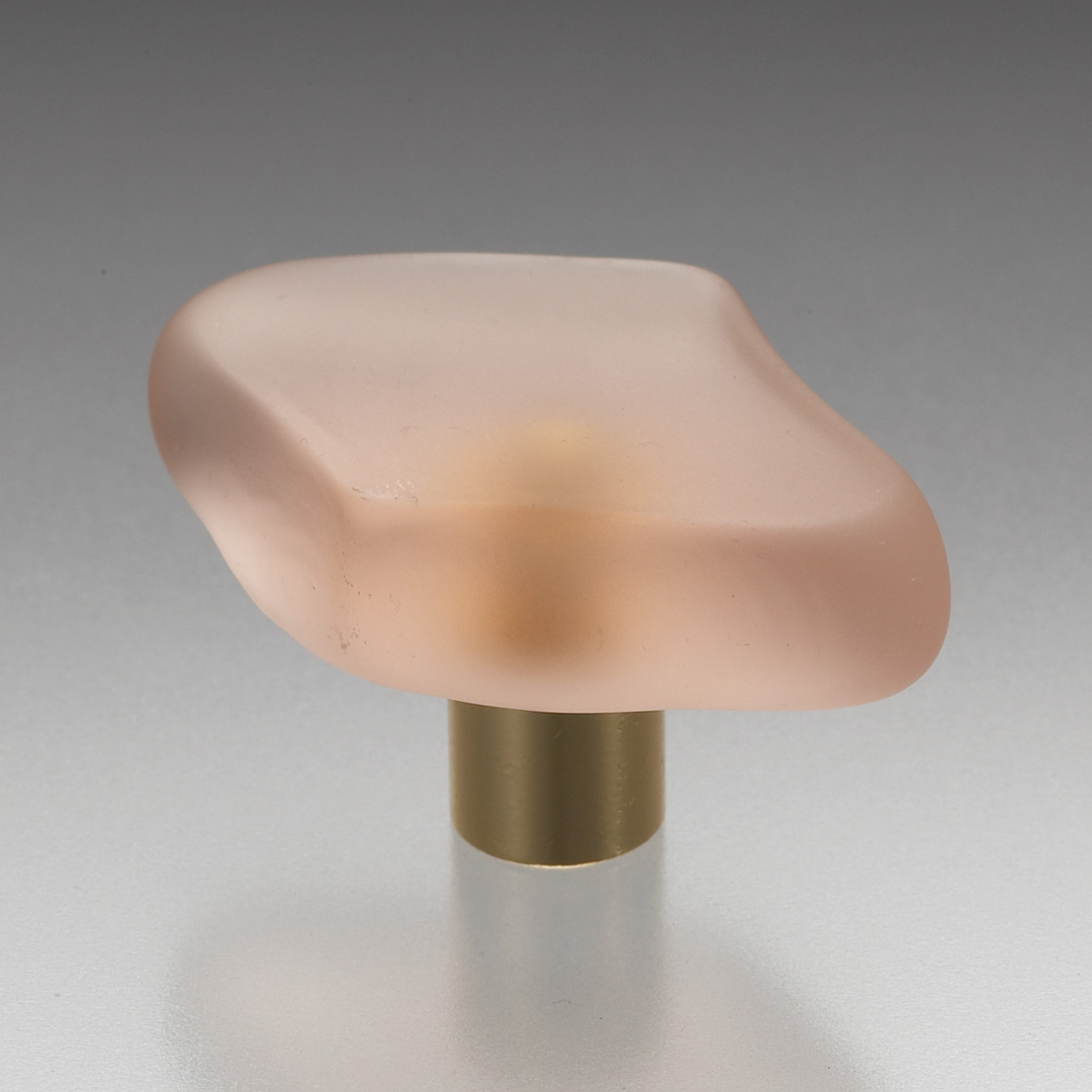 ムラノガラスつまみ KTH-M020 ムラノガラス／真鍮 ピンク（フロスト）/金色めっき